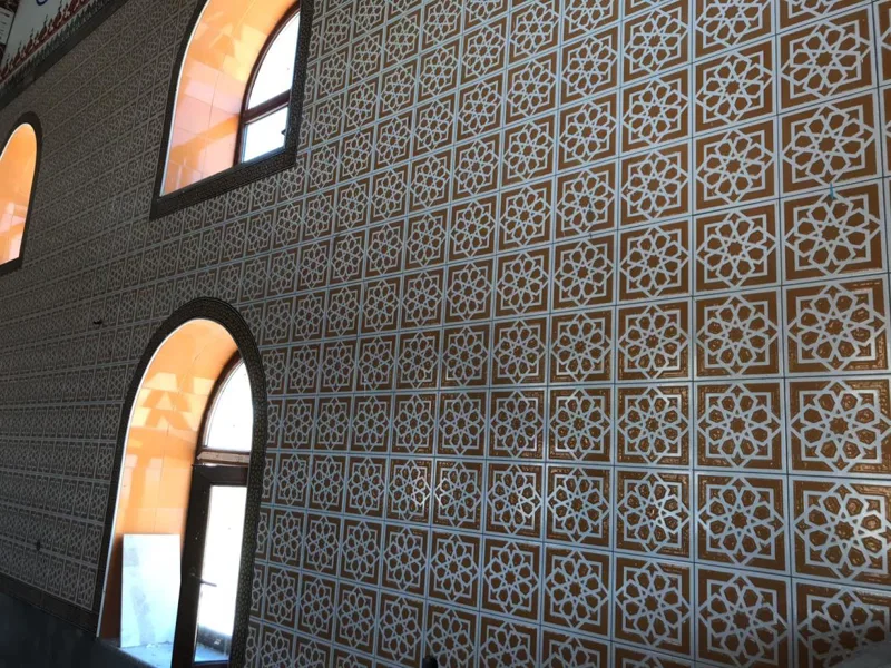 Cami İçi Çini Çalışması Çinili Duvar